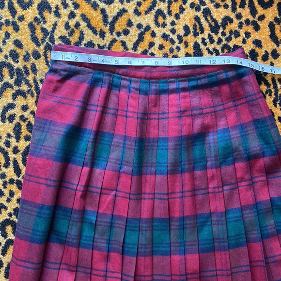 Vintage “The Scotch House” plaid wrap around buckle knee length kilt size 12 - Picture 12 of 14